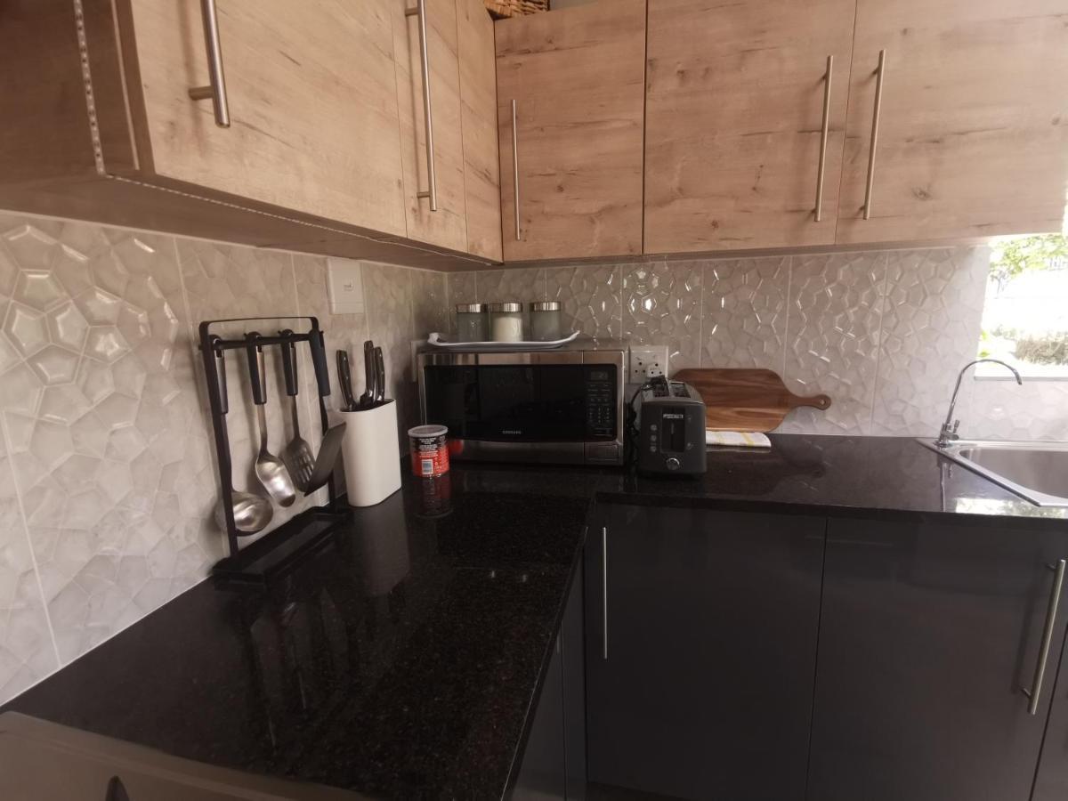 Sirimiri Cottage Dullstroom Bagian luar foto