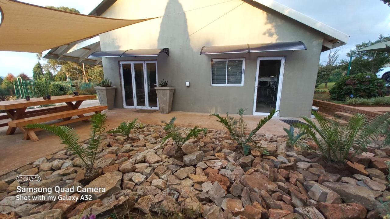Sirimiri Cottage Dullstroom Bagian luar foto